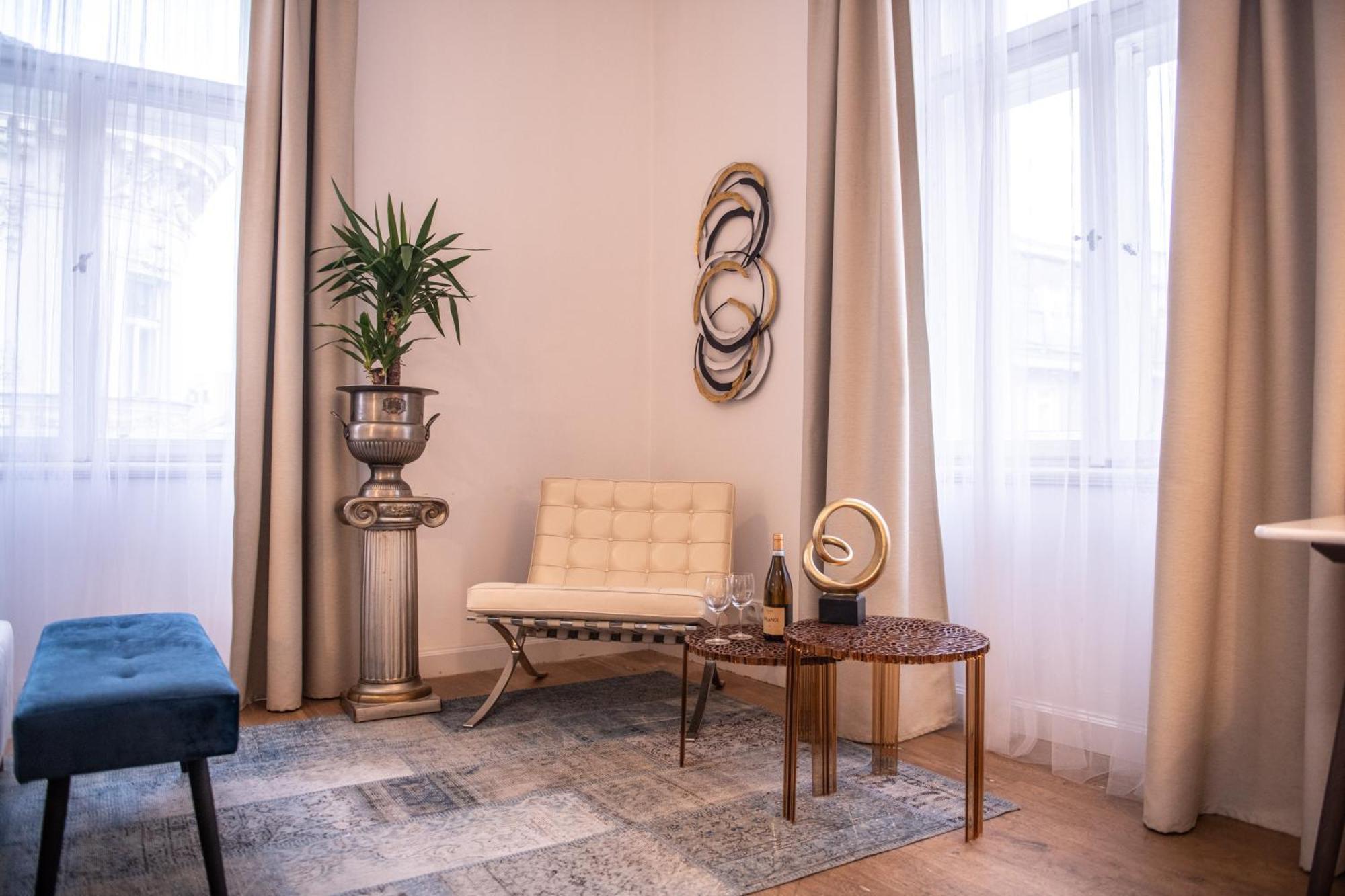 Modern Downtown Apt - Renovated, On Ideal Location Praha Eksteriør bilde