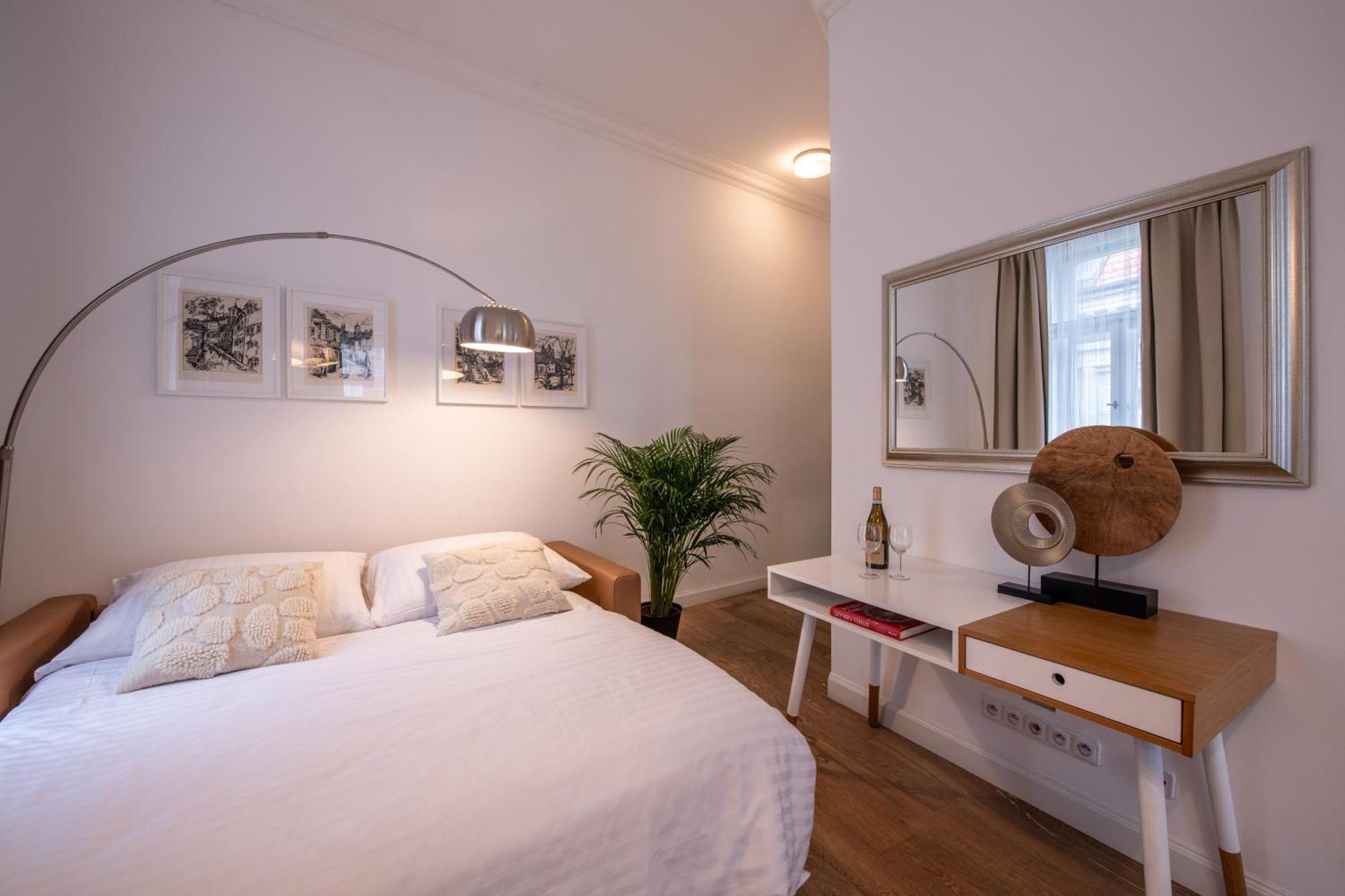 Modern Downtown Apt - Renovated, On Ideal Location Praha Eksteriør bilde