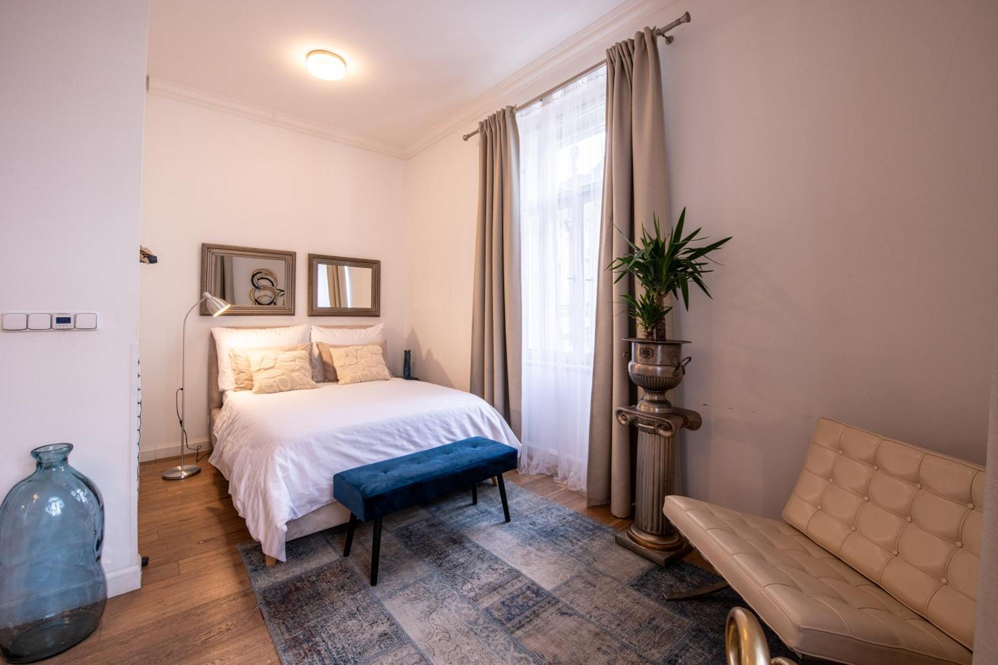 Modern Downtown Apt - Renovated, On Ideal Location Praha Eksteriør bilde
