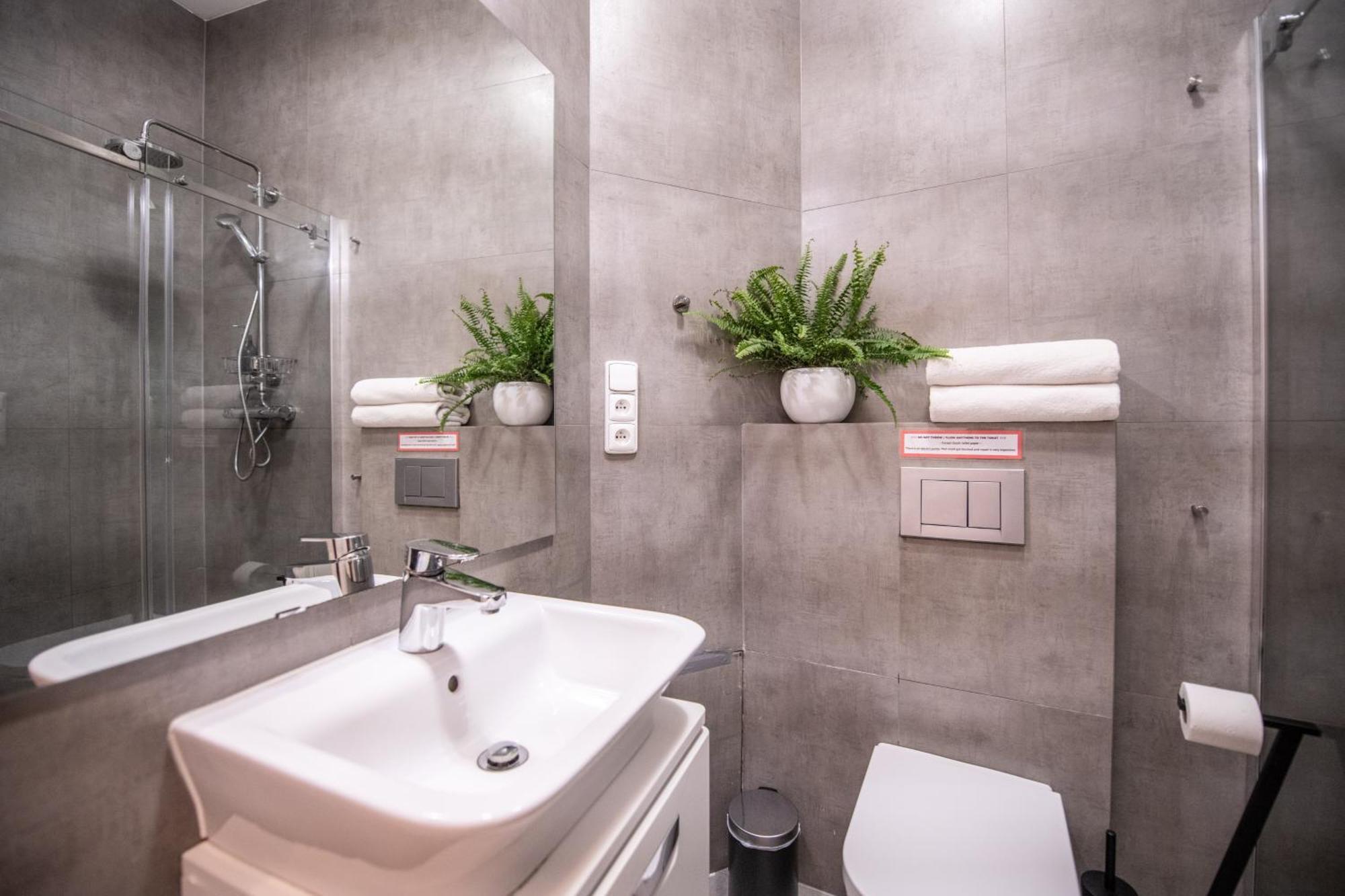 Modern Downtown Apt - Renovated, On Ideal Location Praha Eksteriør bilde