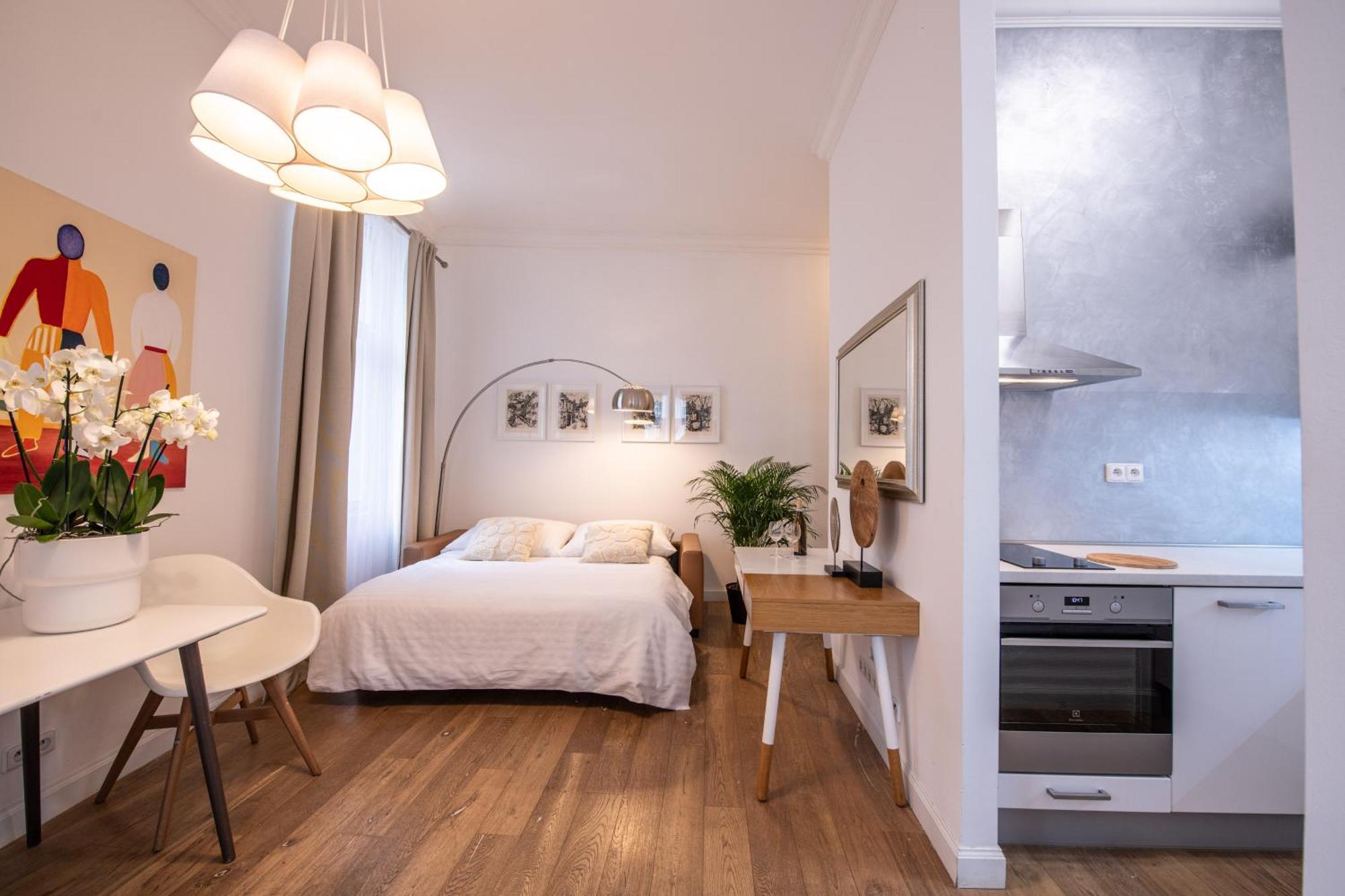 Modern Downtown Apt - Renovated, On Ideal Location Praha Eksteriør bilde